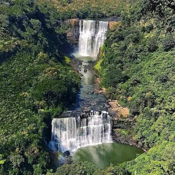 Image du site les Chutes de Kambadaga : Le Trésor Naturel de la Moyenne Guinée