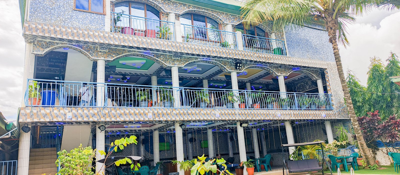 HÔTEL DIANI