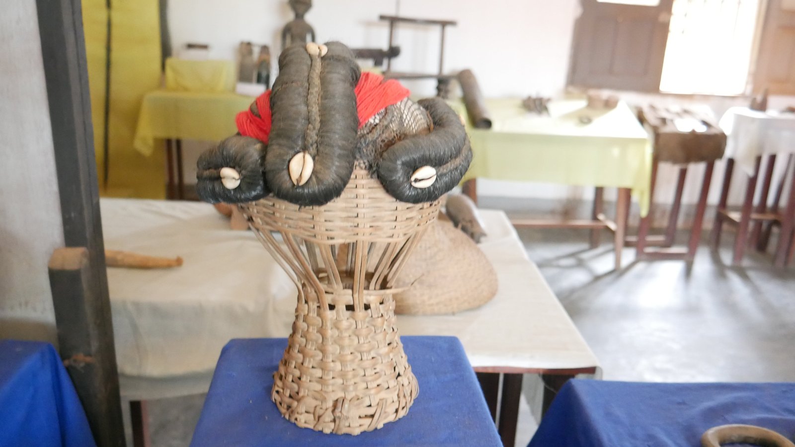 COIFFURE DE L'INITIEE FILLE OU FEMME